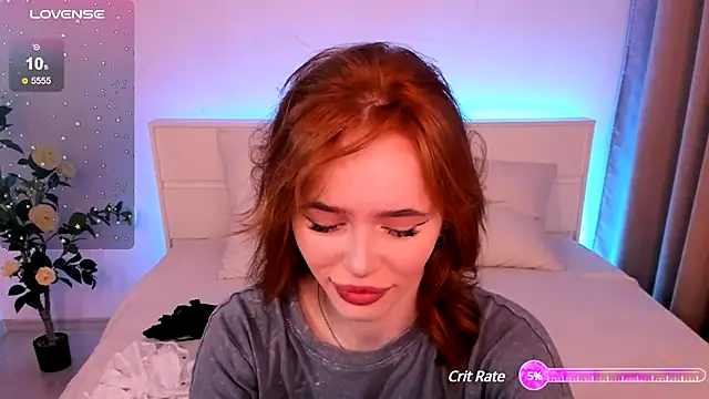 Snapshot of Phoenix_Margo chatting on 02/13/25, 02:45 Phoenix Margo online show from 02/13/25, 02:45