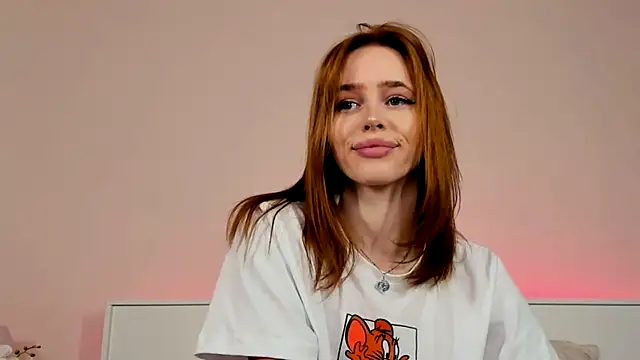 Snapshot of Phoenix_Margo chatting on 03/20/25, 05:46 Phoenix Margo online show from 03/20/25, 05:46