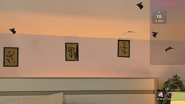 Snapshot of Phoenix_Margo chatting on 10/20/25, 03:40 Phoenix Margo online show from 10/20/25, 03:40