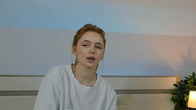 Snapshot of Phoenix_Margo chatting on 11/26/25, 11:11 Phoenix Margo online show from 11/26/25, 11:11