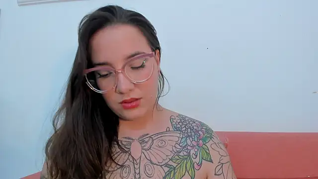 Snapshot of DEVA_BLUE_ chatting on 11/14/25, 03:38 DEVA BLUE online show from 11/14/25, 03:38