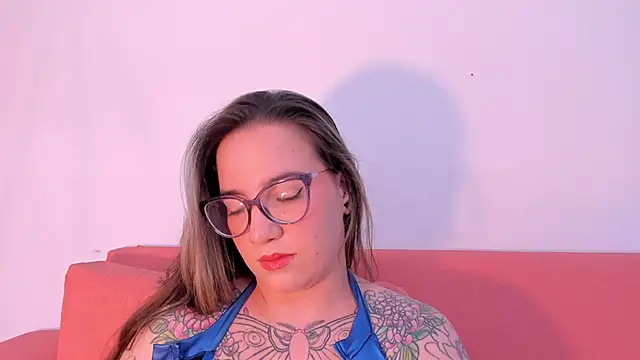 Snapshot of DEVA_BLUE_ chatting on 05/22/26, 04:19 DEVA BLUE online show from 05/22/26, 04:19