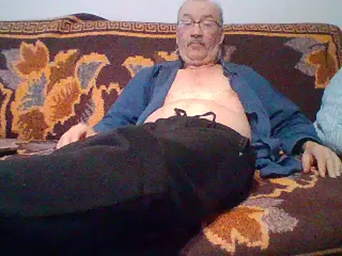 Snapshot of cumloverboyxx69 chatting on 02/19/25, 04:22 cumloverboyxx69 online show from 02/19/25, 04:22