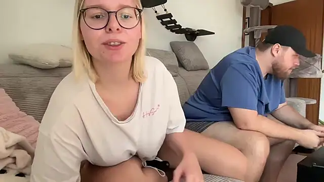 LucyFoxLulu online show from 06/03/26, 02:33