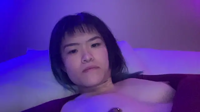 Snapshot of forbiddenfruitcake chatting on 02/25/25, 08:47 forbiddenfruitcake online show from 02/25/25, 08:47