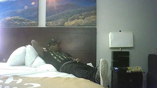 Snapshot of ThugDick79 chatting on 03/02/25, 06:37 ThugDick79 online show from 03/02/25, 06:37