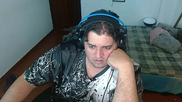 Snapshot of altairstudiosvip_ chatting on 12/03/24, 01:52 altairstudiosvip  online show from 12/03/24, 01:52