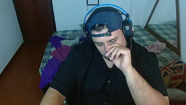 Snapshot of altairstudiosvip_ chatting on 12/16/24, 12:16 altairstudiosvip  online show from 12/16/24, 12:16