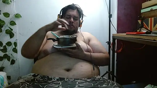 Snapshot of altairstudiosvip_ chatting on 02/01/25, 07:13 altairstudiosvip  online show from 02/01/25, 07:13