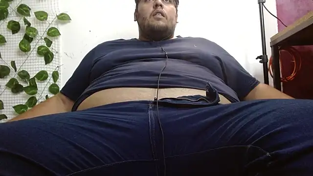 Snapshot of altairstudiosvip_ chatting on 03/06/25, 12:32 altairstudiosvip  online show from 03/06/25, 12:32