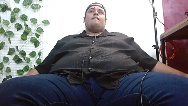 Snapshot of altairstudiosvip_ chatting on 03/19/25, 02:46 altairstudiosvip  online show from 03/19/25, 02:46