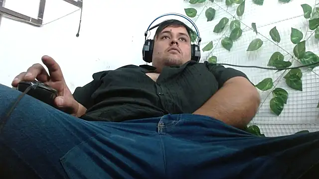 Snapshot of altairstudiosvip_ chatting on 11/08/25, 01:22 altairstudiosvip online show from 11/08/25, 01:22