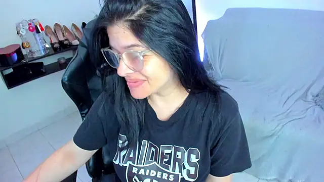 BellaFlaming online show from 03/09/26, 10:41