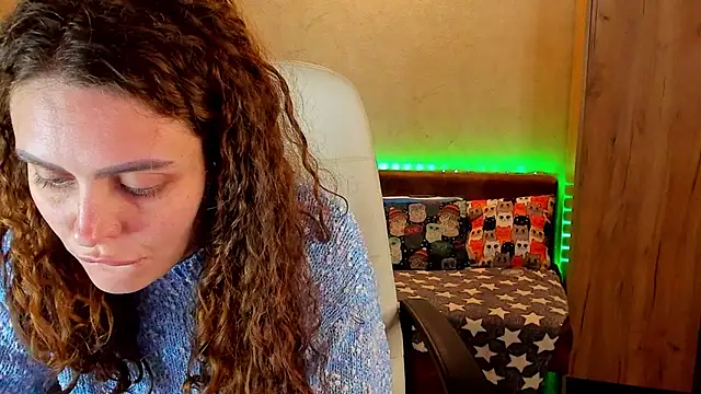 Snapshot of mia_grantes chatting on 12/12/24, 03:59 mia grantes online show from 12/12/24, 03:59