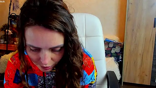 Snapshot of mia_grantes chatting on 10/03/25, 07:22 mia grantes online show from 10/03/25, 07:22