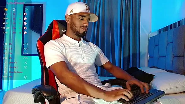 Snapshot of Christian_thor chatting on 01/14/25, 03:22 Christian thor online show from 01/14/25, 03:22