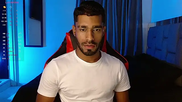 Snapshot of Christian_thor chatting on 02/25/25, 03:42 Christian thor online show from 02/25/25, 03:42