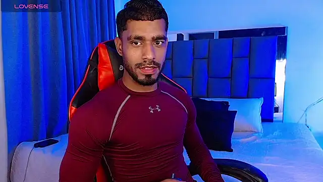 Snapshot of Christian_thor chatting on 03/11/25, 05:16 Christian thor online show from 03/11/25, 05:16