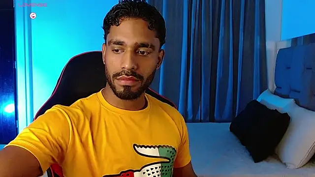 Snapshot of Christian_thor chatting on 11/15/25, 03:48 Christian thor online show from 11/15/25, 03:48