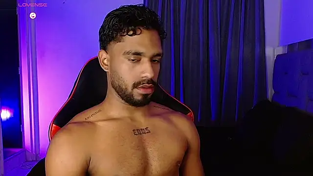 Snapshot of Christian_thor chatting on 12/15/25, 06:28 Christian thor online show from 12/15/25, 06:28