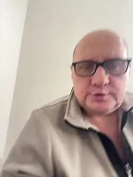 vanjbi45 online show from 02/22/25, 01:02