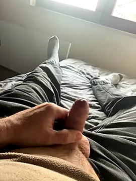 vanjbi45 online show from 12/03/25, 02:26