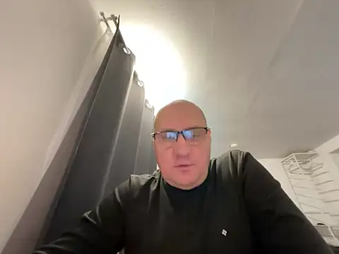 vanjbi45 online show from 02/05/26, 06:40