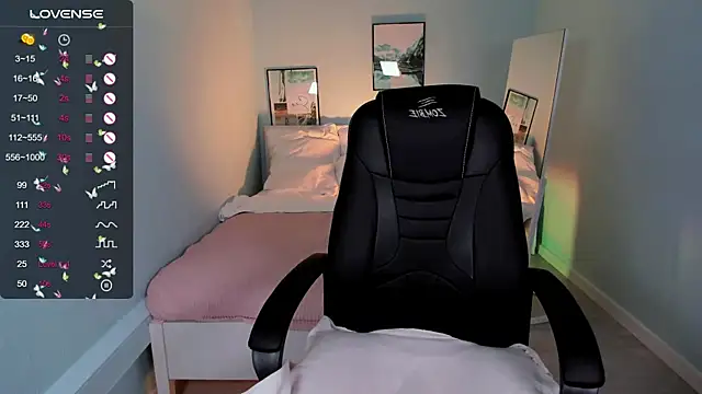 MelisaCoy online show from 03/19/25, 01:51