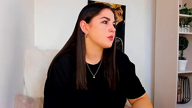 Snapshot of Talla_a chatting on 03/11/25, 07:04 Talla a online show from 03/11/25, 07:04