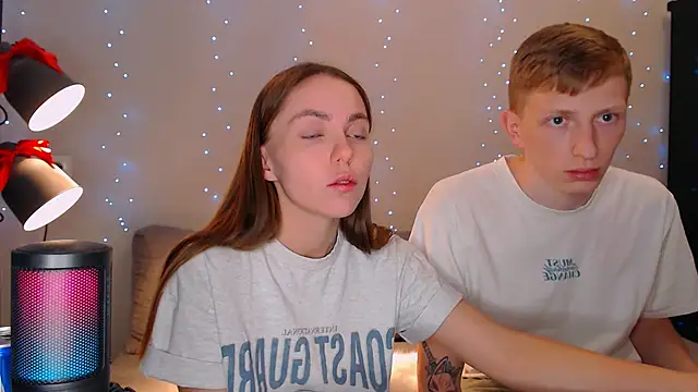 juliaanddima online show from 02/19/25, 12:35