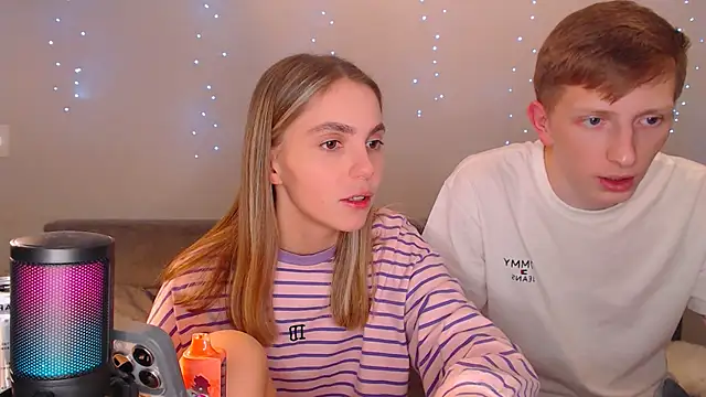 juliaanddima online show from 03/21/25, 08:50