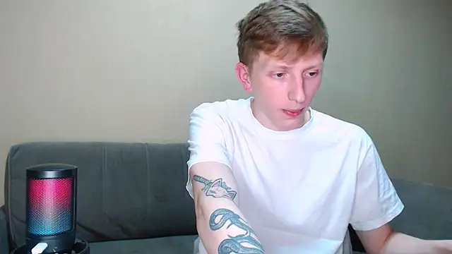 juliaanddima online show from 02/22/26, 10:30