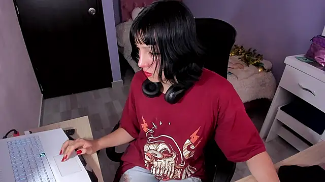 Room312  online show from 12/12/24, 10:09