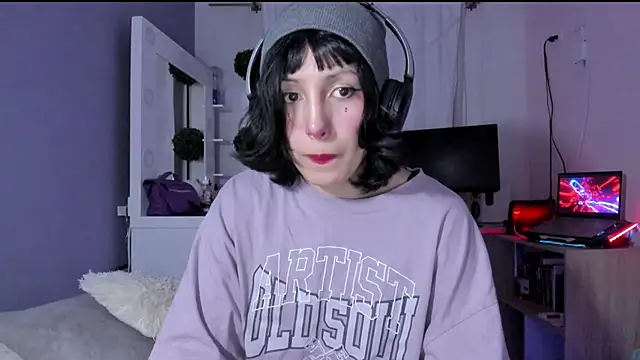 Snapshot of Room312_ chatting on 12/24/24, 12:00 Room312 online show from 12/24/24, 12:00