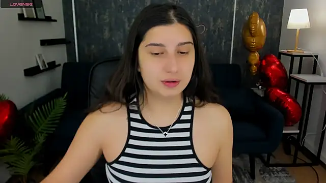 Snapshot of Linda_EX chatting on 02/15/25, 08:00 Linda EX online show from 02/15/25, 08:00