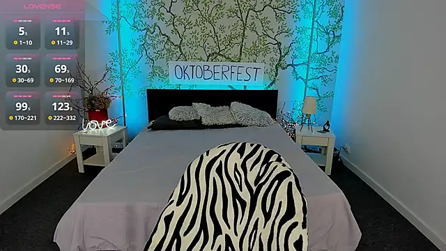 Snapshot of Linda_EX chatting on 09/14/25, 06:12 Linda EX online show from 09/14/25, 06:12