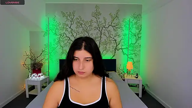 Snapshot of Linda_EX chatting on 10/05/25, 06:01 Linda EX online show from 10/05/25, 06:01