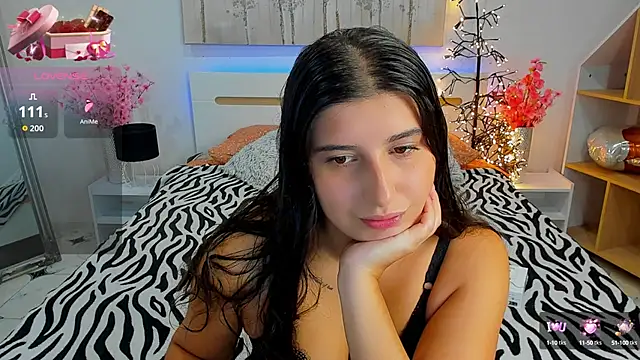 Snapshot of Linda_EX chatting on 10/08/25, 04:32 Linda EX online show from 10/08/25, 04:32