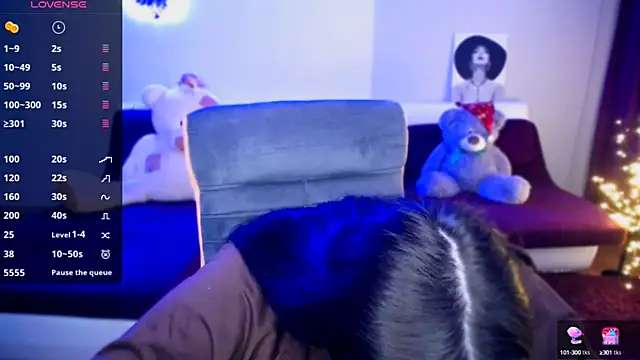 Emily Mo online show from 01/03/25, 06:22