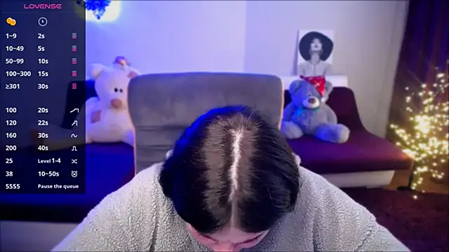 Emily Mo online show from 01/13/25, 09:41