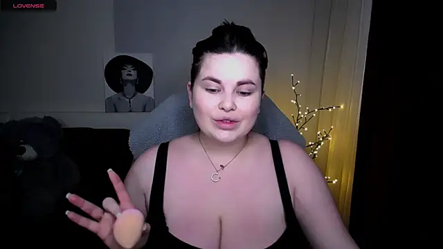 Emily Mo online show from 02/16/25, 05:59