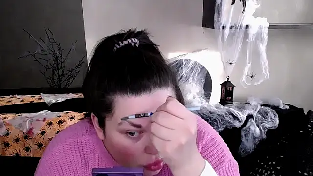 Emily Mo online show from 10/30/25, 06:26