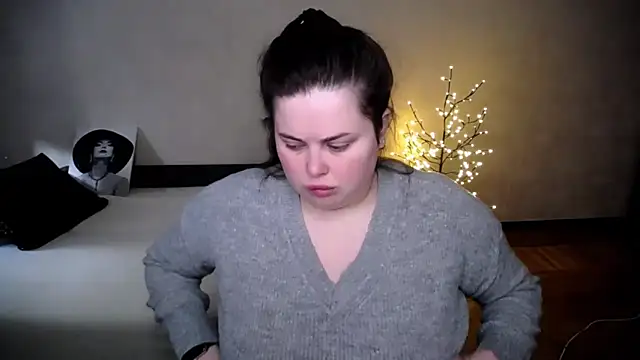 Emily Mo online show from 04/08/26, 06:02