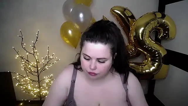 Emily Mo online show from 04/27/26, 08:34