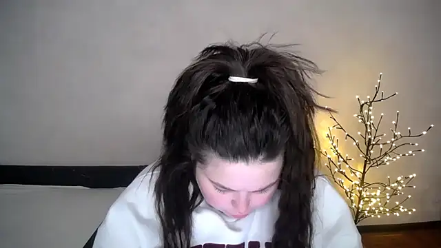 Emily Mo online show from 04/29/26, 05:44