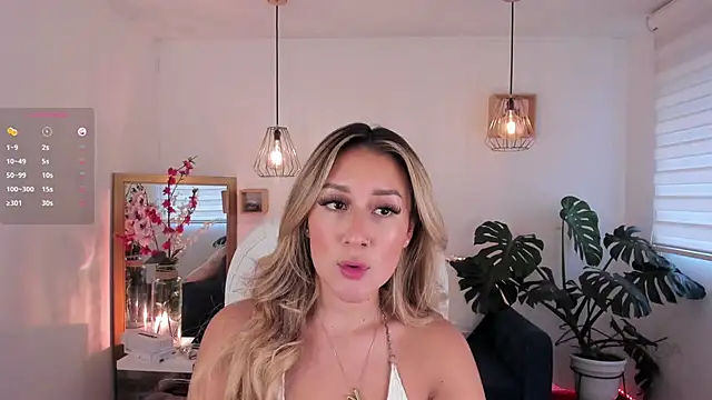 Snapshot of dina_ride chatting on 03/18/25, 12:58 dina ride online show from 03/18/25, 12:58