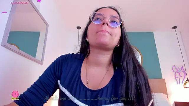 lucy blue28 online show from 06/18/26, 01:04