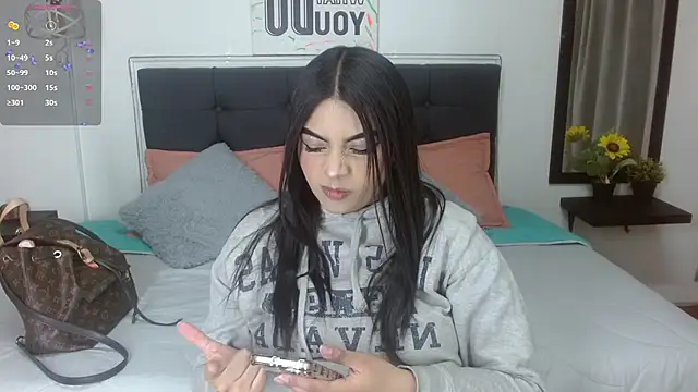 Snapshot of eva_six chatting on 10/08/25, 07:22 eva six online show from 10/08/25, 07:22