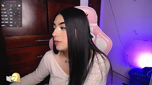 Snapshot of eva_six chatting on 11/07/25, 11:05 eva six online show from 11/07/25, 11:05