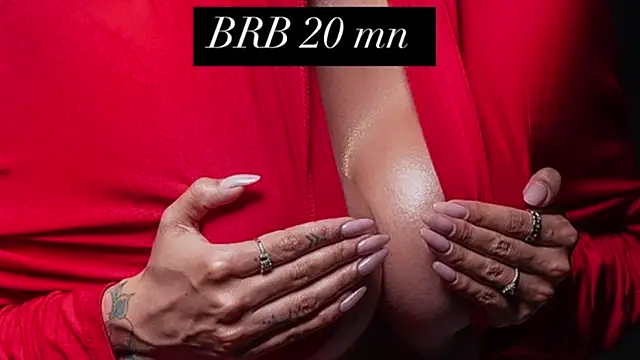 Snapshot of liah_v chatting on 02/05/25, 09:07 liah v online show from 02/05/25, 09:07